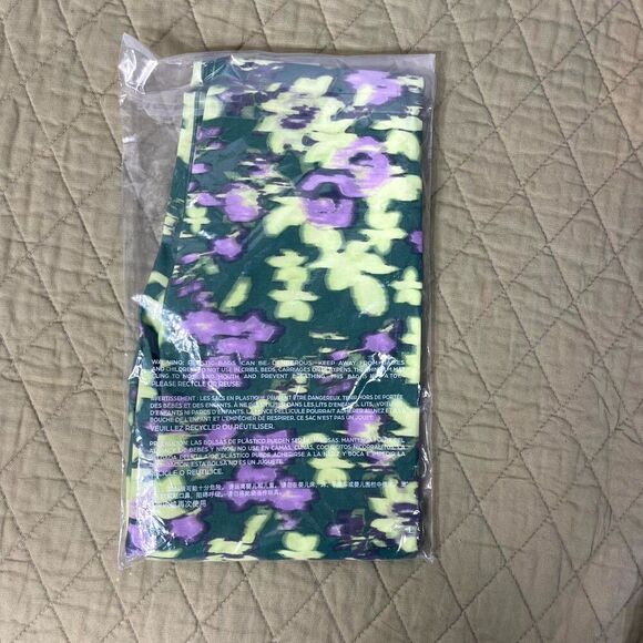 OFFLINE By Aerie Real Me High Waisted Crossover Legging Size‎ M Short NEW - Picture 8 of 9